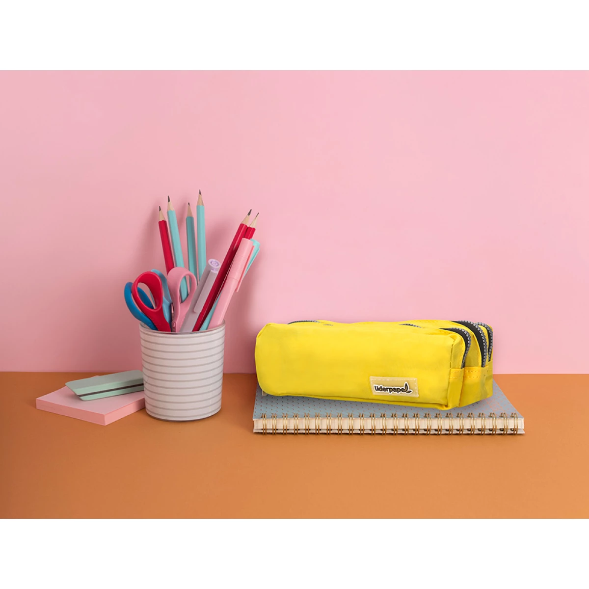 Galery – Estojo escolar liderpapel retangular 3 bolsos amarelo pastel 185x55x70 mm0