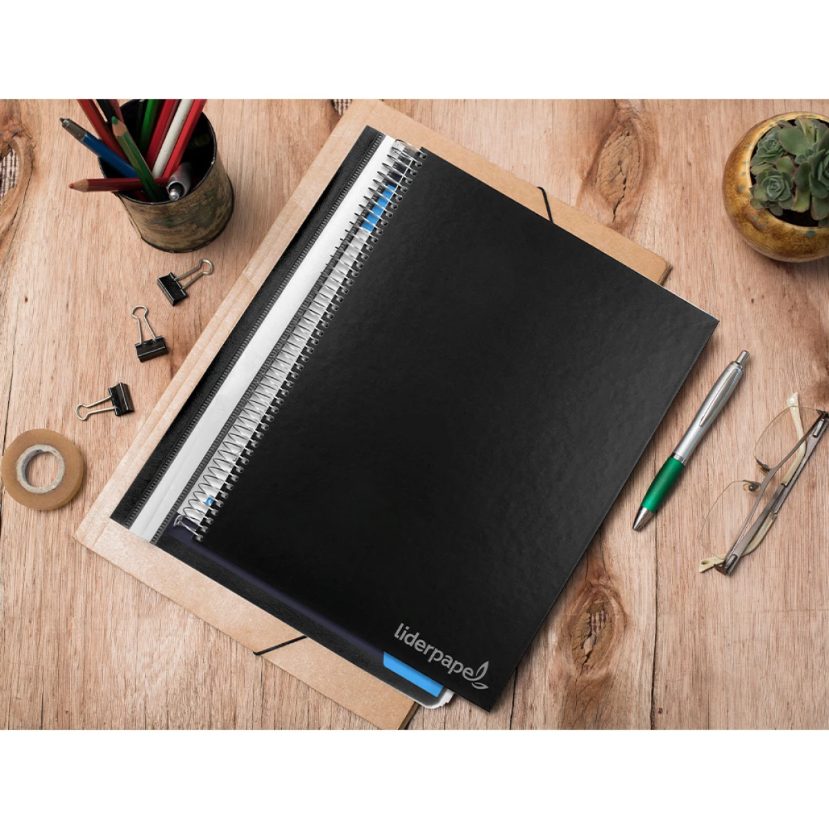 Galery – Caderno espiral liderpapel din a4 jolly capa forrada 140 f 75 gr quadricula 5mm 5 bandas de cores 4 furos cor preto0