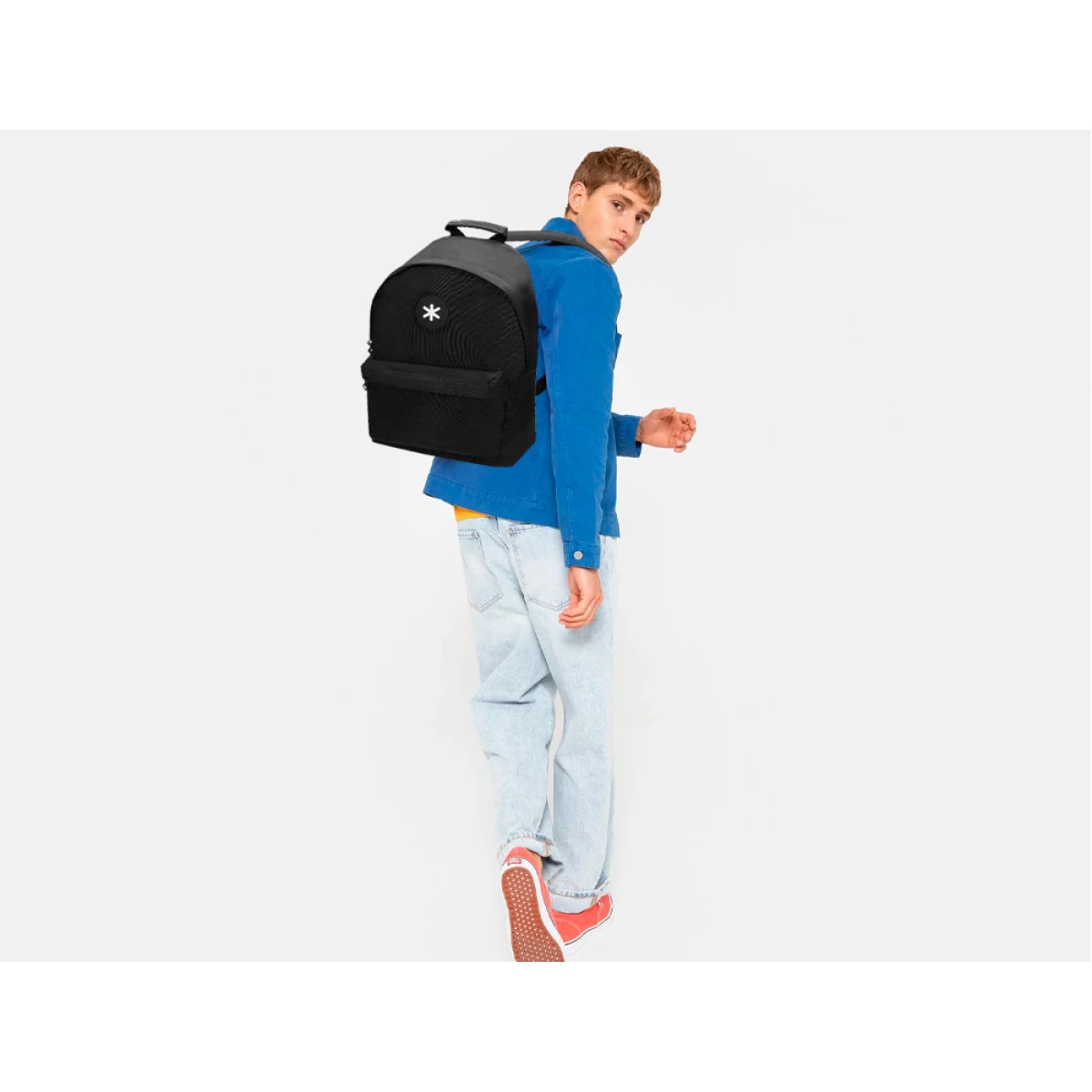 Galery – Mochila para portatil 14,1/’ antartik com pega e bolsos com fecho cor preto 310x160x410 mm0
