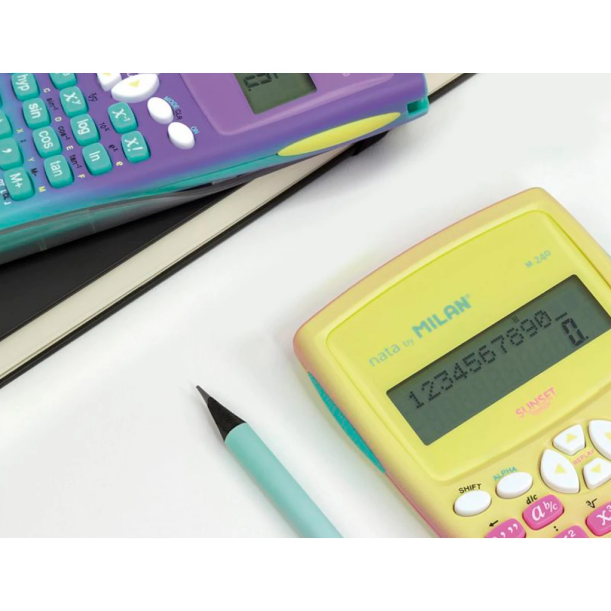 Galery – Calculadora milan cientifica m240 sunset capa translucida 2 linhas 240 funcoes 10+2 digitos cor rosa /amarelo0