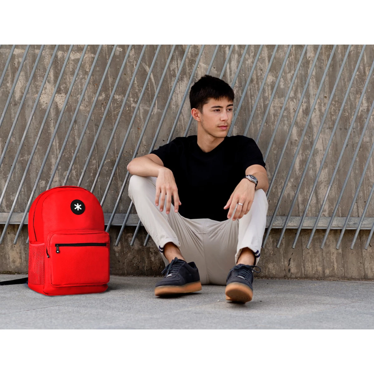 Galery – Mochila para portatil 15,6/’ antartik com pega e bolso frontal com fecho cor vermelho 320x140x430 mm0