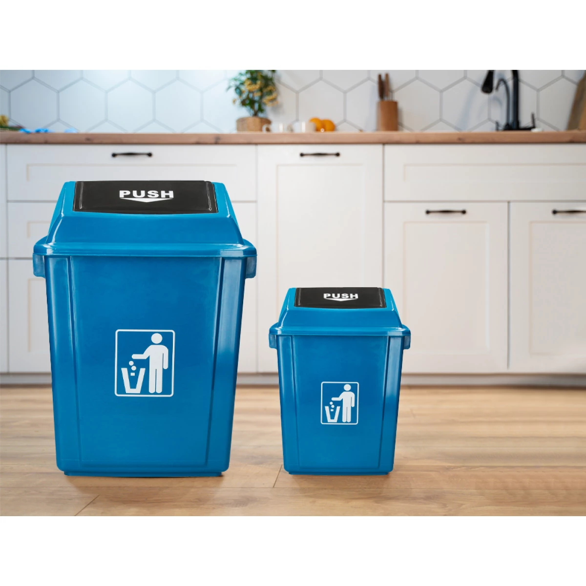 Galery – Contentor de lixo q-connect plastico com tampa de empurrar 58 litros 470x330x760 mm azul0