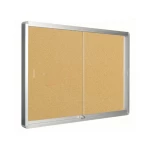 Galery – Vitrina de parede com porta q-connect com 100 x 80 cm0