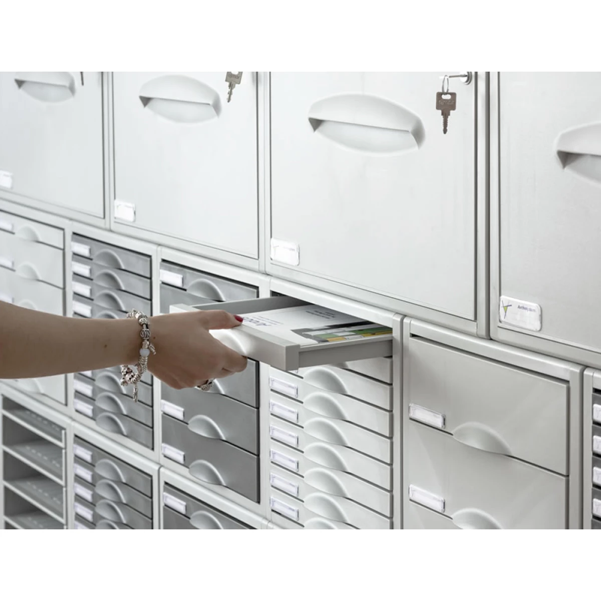 Galery – Bloco classificador 8409c 9 gavetas cor cinza 356x316x303 mm0