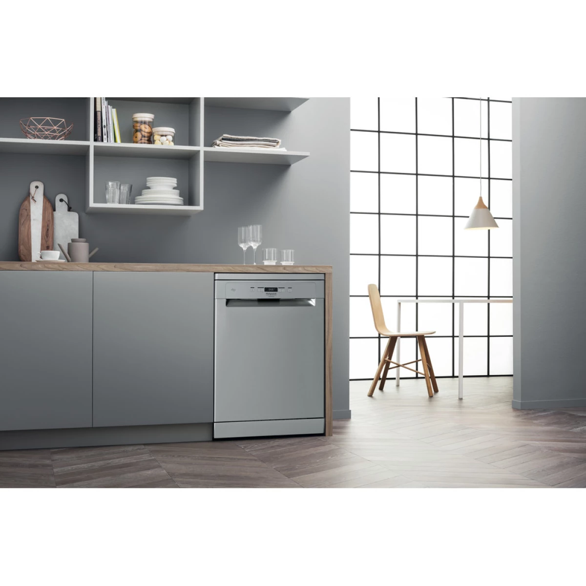 Galery – MÁQUINA DE LAVAR LOUÇA HOTPOINT – HFC 3C26 FX0