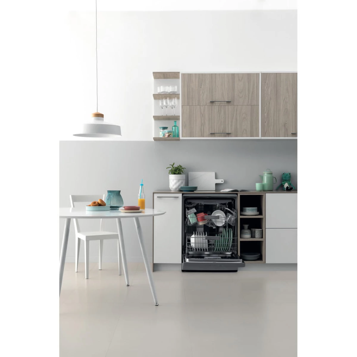 Galery – MÁQUINA DE LAVAR LOUÇA INDESIT – DFO 3T133 A F X0