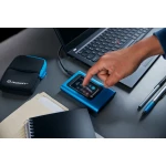 Galery – Kingston Technology IronKey Vault Privacy 80 7,68 TB Azul0