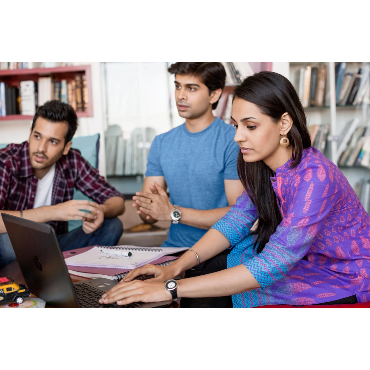 Galery – HP EliteBook 1040 G11 Intel Core Ultra 7 155H Computador portátil 35,6 cm (14″) WUXGA 16 GB LPDDR5x-SDRAM 1 TB SSD Wi-Fi 6E (802.11ax) Windows 11 Pro Prateado0