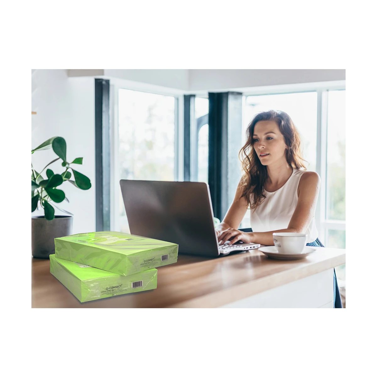 Papel de cor q-connect din a4 80 gr verde neon embalagem de 500 folhas